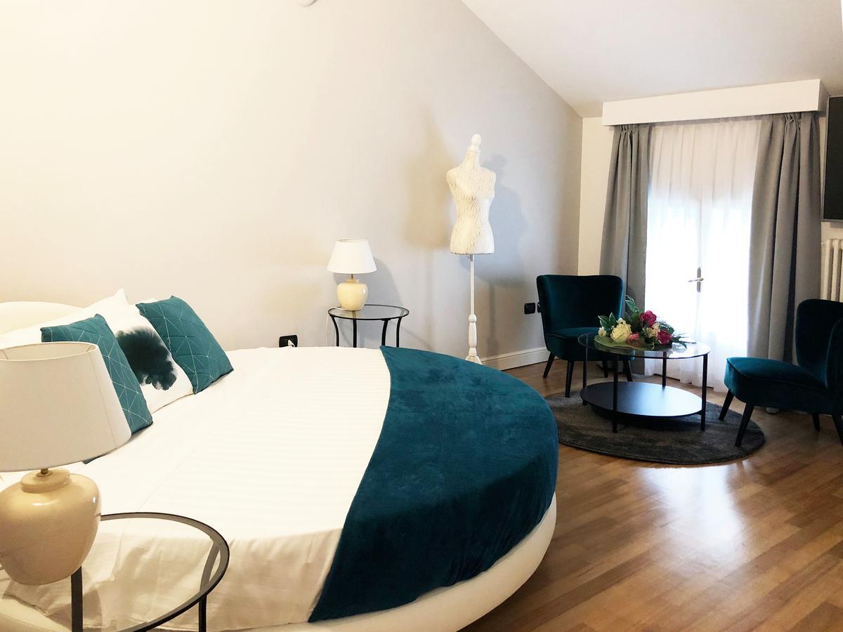 Marina Centro Suite Rimini Dış mekan fotoğraf