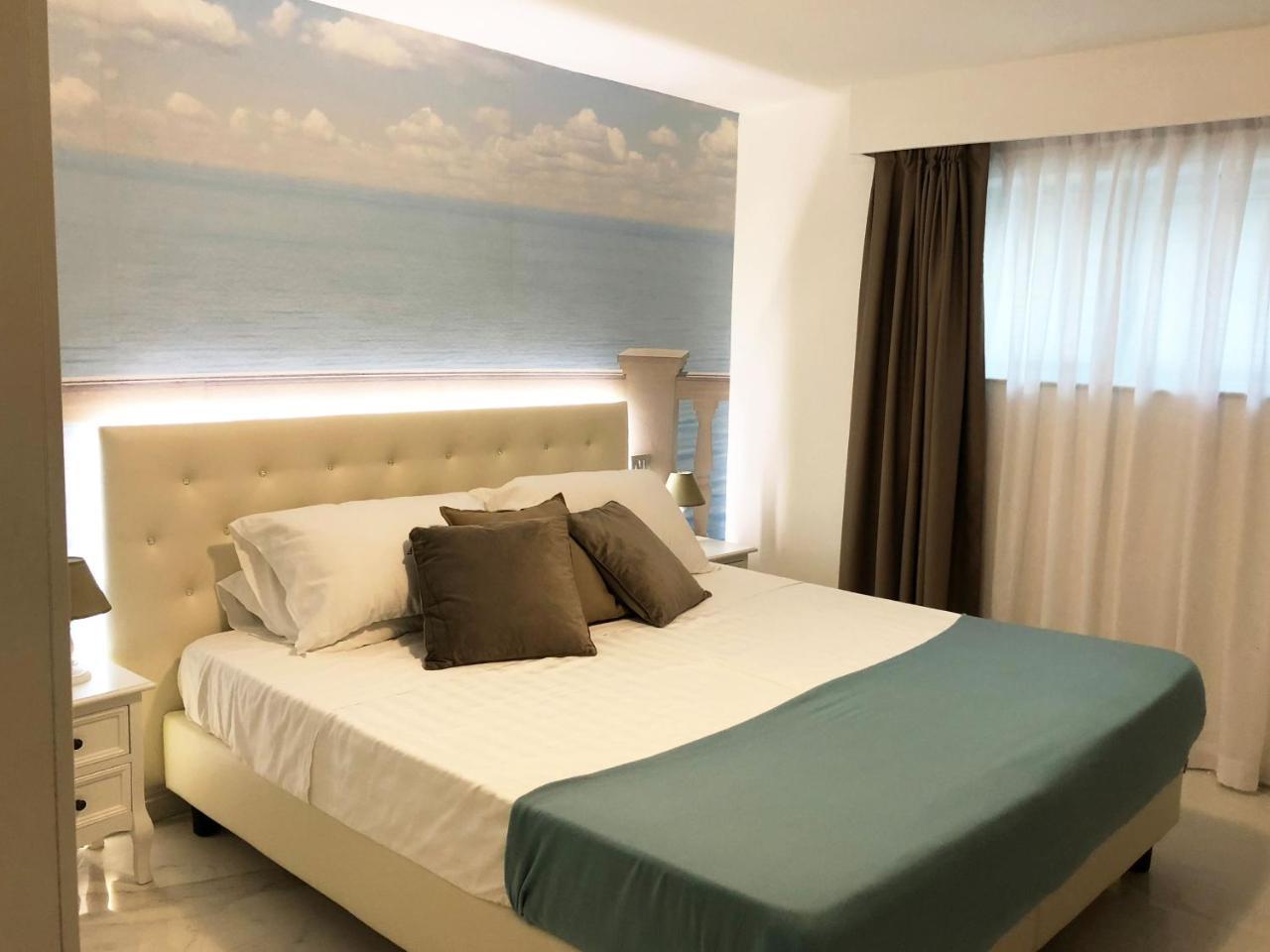 Marina Centro Suite Rimini Dış mekan fotoğraf