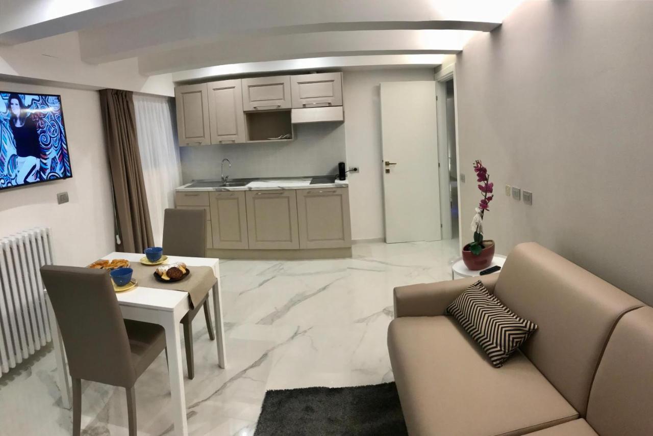 Marina Centro Suite Rimini Dış mekan fotoğraf